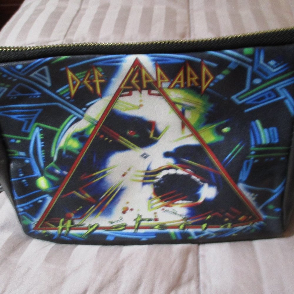 Rock and Roll Beauty Def Leppard Cosmetic Bag Case Hysteria NEW